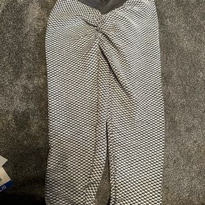 Tahira Scrunch Butt Leggings